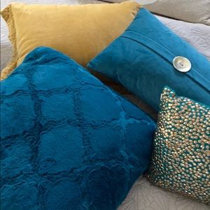Decorative pillows